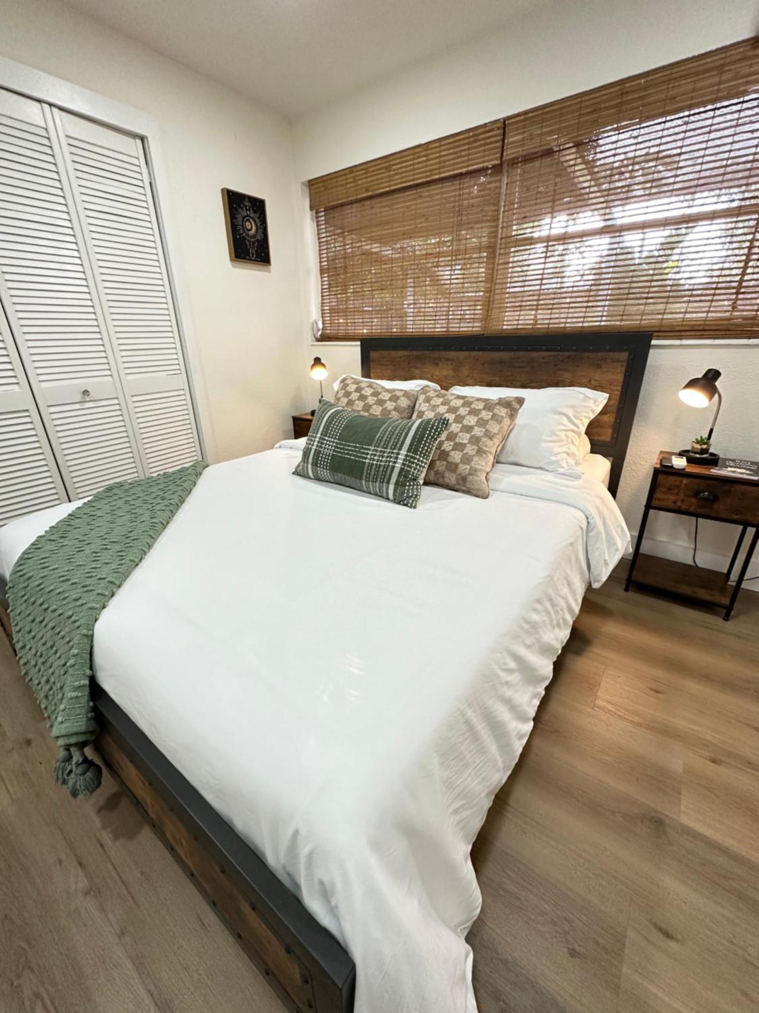 Peaceful Studio Clearwater Beach エクステリア 写真